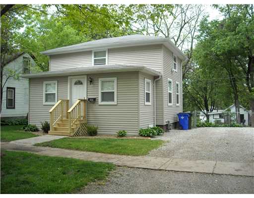 3428 C Ave Ne, Cedar Rapids, IA 52402